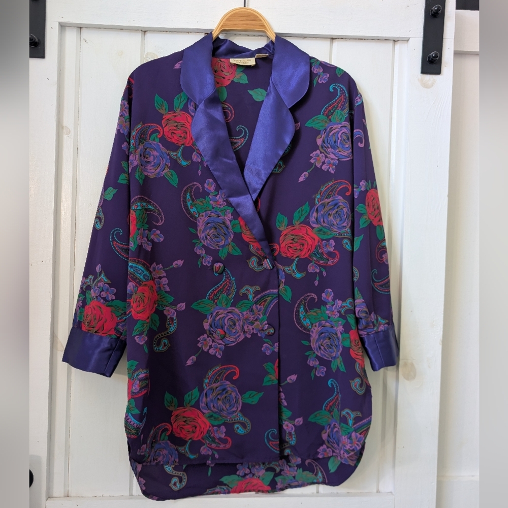vintage 1990s Victoria's Secret Gold Label satin robe featuring a purple floral